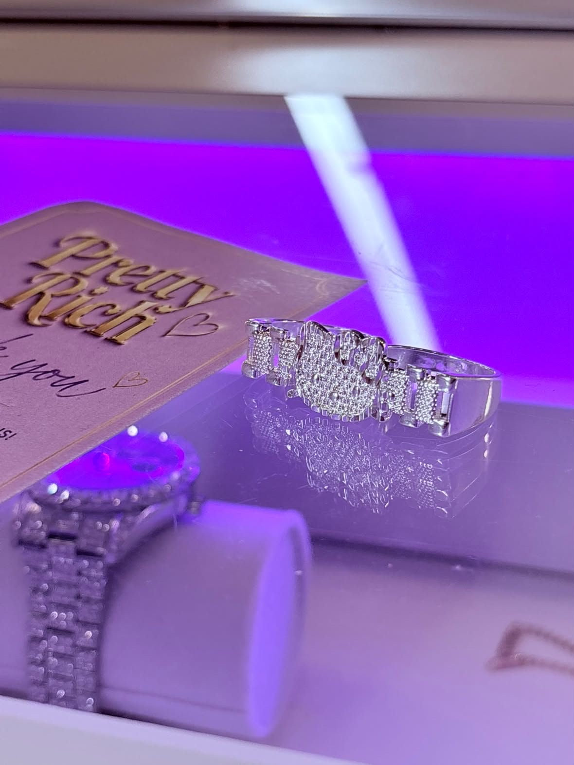 Kitty Glam Band Ring